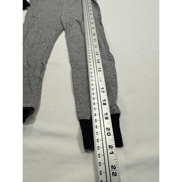 Disney Mickey Mouse Boys 2-Pc Sleepwear Pajama Set 3T Toddler Red Gray Cotton - Picture 8 of 8